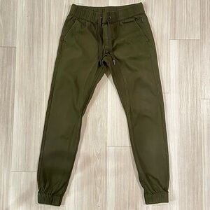 Young mens cargo joggers